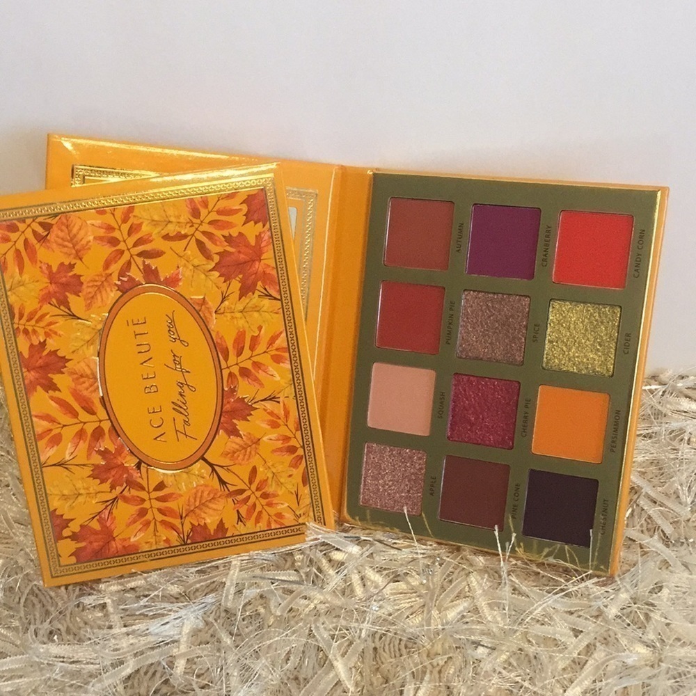 Ace Beautē “Falling for you” Eyeshadow Palette - Picture 8 of 8
